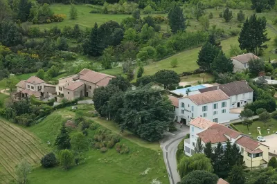 Logis Hôtel Restaurant le Chêne Vert Hotel a Thueyts