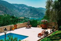 Casa Rural Alba Montis فنادق في Guejar Sierra