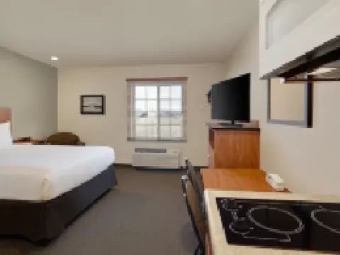 菲德里克I-70伍德斯普林套房酒店 菲德里克酒店