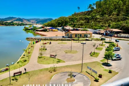 Lara's Hotel Отели рядом с достопримечательностью «Paraiso Perdido»