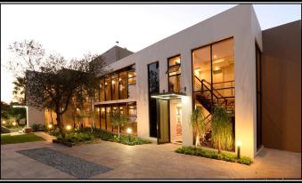 The Lakes Boutique Lodge
