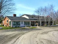Isaiah Tubbs Resort & Conference Centre Hotels in Picton