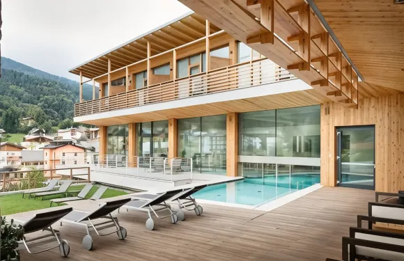 科羅納多洛米蒂酒店