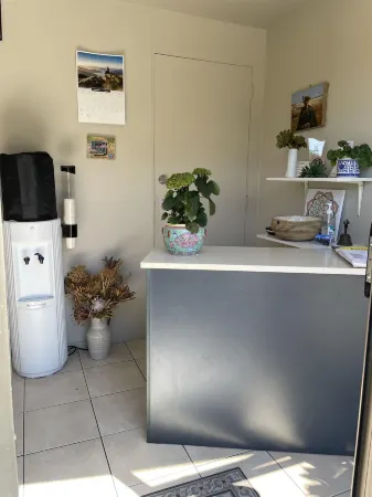 Colonial Motel Отели в г. Бленхейм