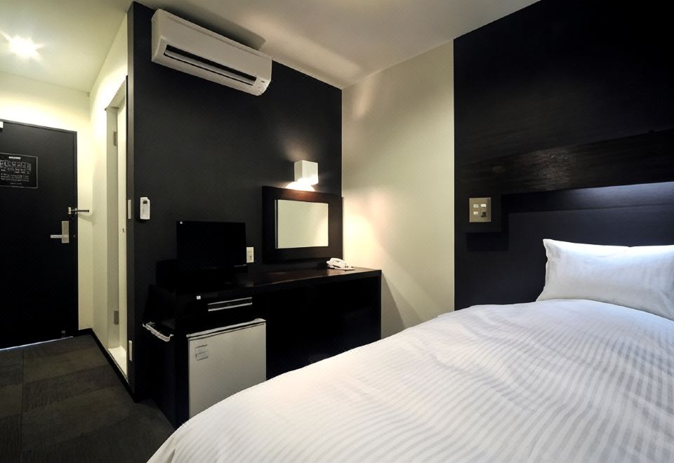 그린 리치 호텔 이와쿠니 에키마에 1