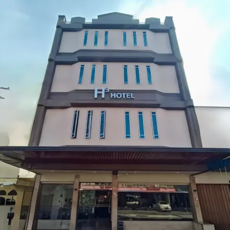 H3 Hotel Отели в г. Танджунг-Балай-Каримун