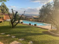 Borgo Petroro Hotels in Todi