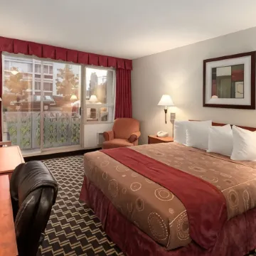 Travelodge by Wyndham Nanaimo