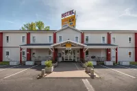 The Originals Access, Hôtel Bordeaux Lac - Parkplatz