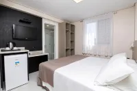Balmare Hotel فنادق في فلوريانوبوليس