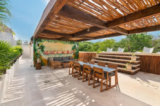 BajoCielo107 Lux 2Br Condo Priv Pool in Aldea Zama