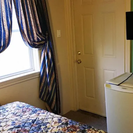 A Voyageur's Guest House