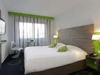 Ibis Styles Grenoble Centre Gare Hotels near Le Chasse-Maree