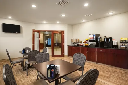 Ramada by Wyndham Edson