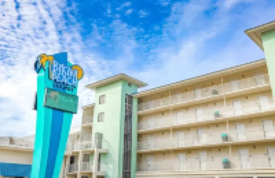 比基尼海灘度假村 鄰近貝殼島（Shell Island）的酒店