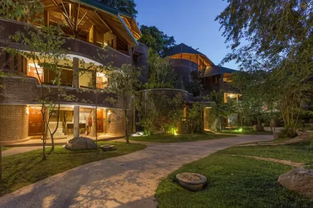 Grand Udawalawe Safari Resort
