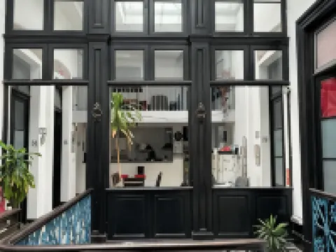 Montevideo Chic Hostel Hotels near Museo del Carnaval