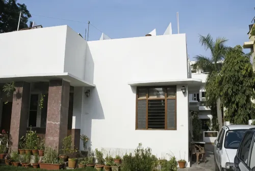 Eleven Bed & Breakfast Hotels in New Delhi