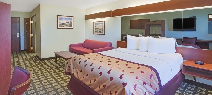 Microtel Inn & Suites by Wyndham Holland Отели в г. Оттава