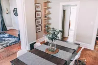 Close to everything! DISCOUNTS for Long Stays- Fully Remodeled