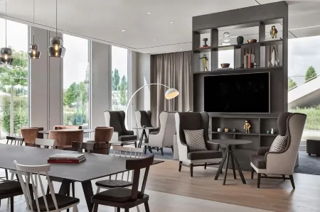 Stellaris Apartment Hotel Muenchen Garching Отели рядом с достопримечательностью «Средний центр Гарчинг-Форшунга»