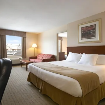 Days Inn by Wyndham Moose Jaw
