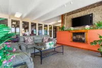 Econo Lodge Inn & Suites Brookings فنادق في بروكنجز