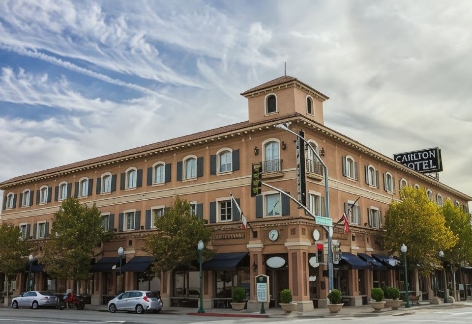 hotel overview picture