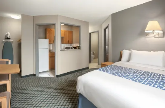 Travelodge by Wyndham Edmonton Airport Hoteles en 