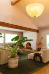 Hummingbird Inn