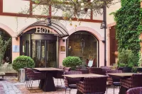 Relais & Châteaux la Maison des Têtes Hotels in Colmar
