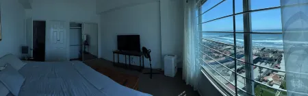 Beachfront Penthouse in downtown Rosarito Beach