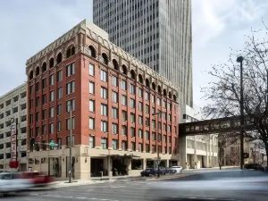 The Peregrine Omaha Downtown Curio Collection by Hilton