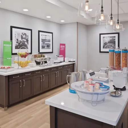 Hampton Inn & Suites Seattle/Woodinville Отели в г. Каткарт