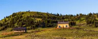 Experience Montana's Rustic Charm in the Big Hole Valley!