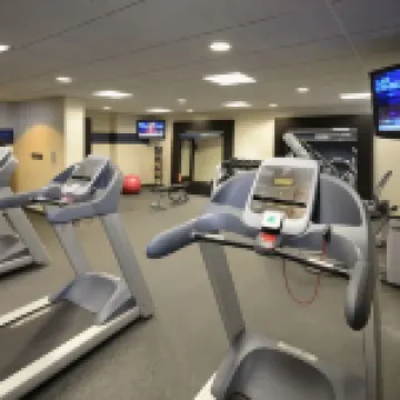 ハンプトン イン ロックスボロ カニングハムのホテル