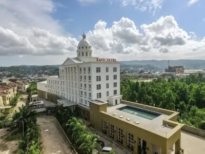 Same Hotel Kendari Hotels near كينداري
