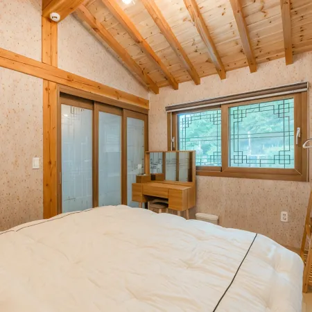 Hadong Hanok Pension the Better Day