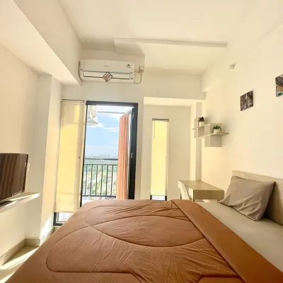 Apartemen Sayana Harapan Indah by Mycla Station Hotel berhampiran Stesen Cakung