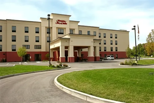 Hampton Inn & Suites Dayton-Airport Hotels in West Milton
