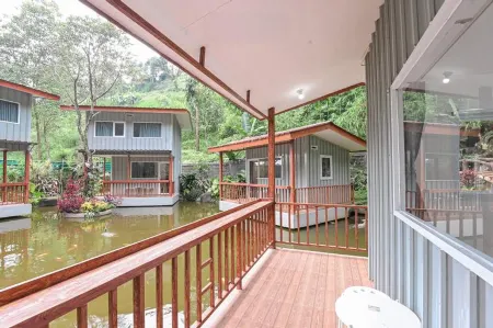 Dream Belle Villa Отели рядом с достопримечательностью «Nasika Circle @ Trizara Resorts»