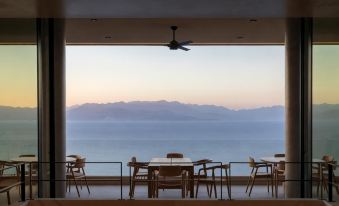 ​Le Grand Bleu Resort