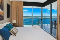 Silvershore Apartments on the Broadwater Hotels in Biggera Waters