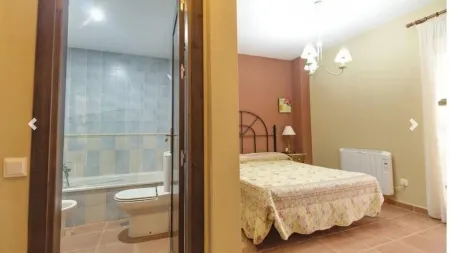 LOS Gavilanes. Urbanización Parcela C45/b Отели рядом с достопримечательностью «Club De Golf Isla Canela»