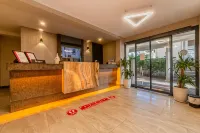 Tema 242 Hotel