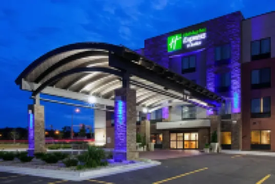 Holiday Inn Express & Suites ROCHESTER – MAYO CLINIC AREA by IHG Hotels in Rochester