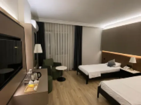 โรงแรม Ring Downtown โรงแรมใกล้พิพิธภัณฑ์สัตว์น้ําอนันตรา