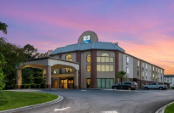 卡羅温茲貝斯特韋斯特酒店 約克縣酒店