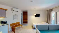 Chrispy Beach Resort, Agia Marina - واي فاي