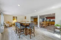 Quality Inn & Suites Lincoln South - فطور